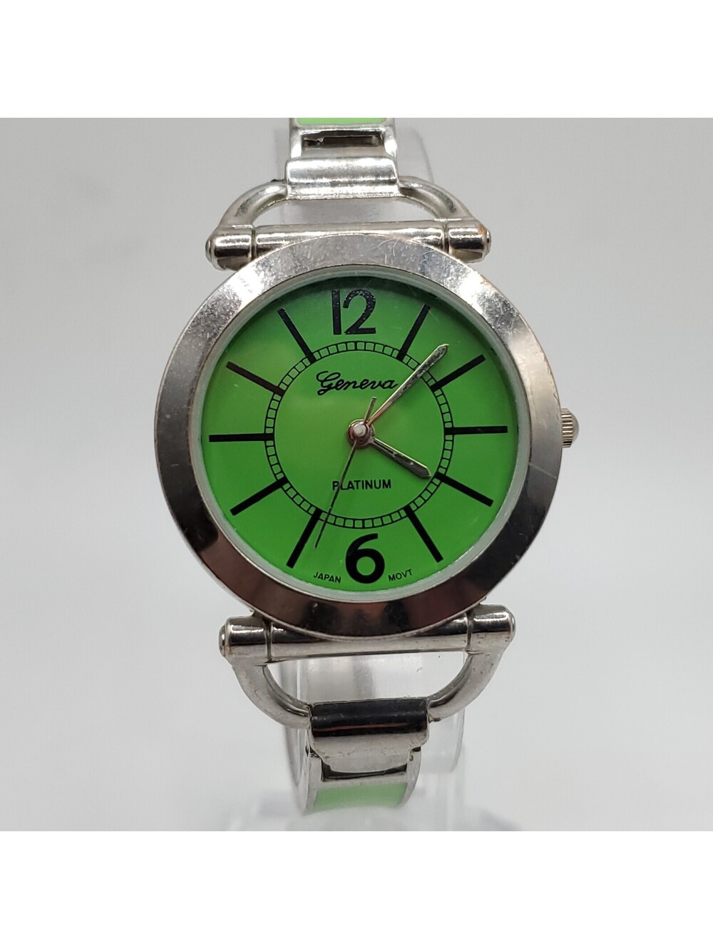 Geneva Platinum Womens Watch 34mm Green Silver Cuff Band New Battery